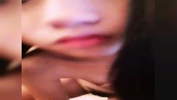 国产清纯漂亮16岁抖音小嫩妹主播和小男友光着身子直播 一个舔B一个吃J8 有个这样的小女友肯定很性福