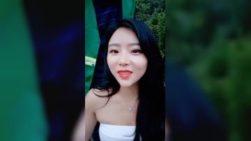 极品美少妇户外猎物偶遇幸运的山区护林员大叔 估计做梦也想不到日常上班还能艳遇 享受后庭极致潮吹