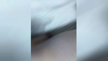 熟女妈妈3P 我要吃鸡吧 爽死我了 鸡吧好硬哪 夹的好紧 被你夹废了 哈哈 阿姨大屁屁口活也好