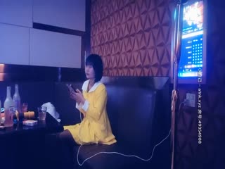 04 - 17KTV内射三陪