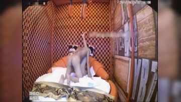 搞的美女受不了生气了不让干了强行操完