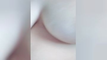 七彩主播6月30日下午2点~18岁蝴蝶小骚B好诱人呀~哥哥有时间可以来单独一对一哦！