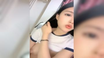 #直播 细腰美乳白虎妹子