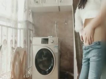 【新年巨献】11-杭州白嫩性感漂亮美女和闺蜜男友酒店见面时不小心中招被蹂躏虐玩 醒来什幺都不知道