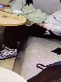 @20209053744 用户上传：情侣直接在餐厅开干