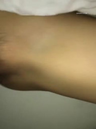 真实操小女友系列 高中初恋女友那时清纯傻白甜的样子 很害羞 终究还是成了别人的新娘 自己却是个过路人