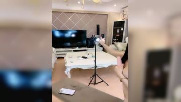 重磅！顶级绿播下海~【小萧】道具自慰！超迷人~精都射绝了✨✨✨--土豪大哥金钱攻势下，终于脱光20220817-013548-649