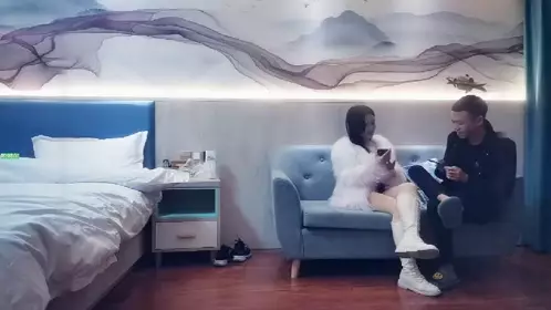 台湾圣诞女郎年度巨献旅馆随机敲门参战.