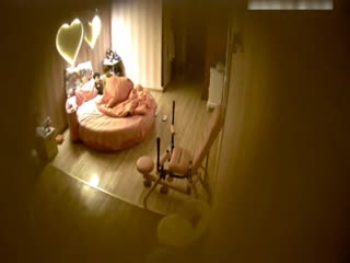 又一个小区邻居被我拿下