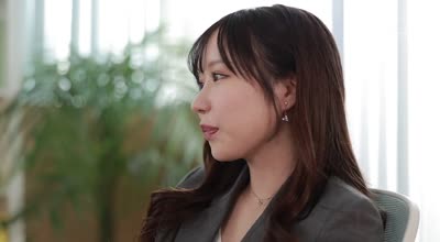 IPZZ-483 女上司の号令で全员にイジメられ过ぎて挿入しても何しても…无视して顶ける仆。 夕雏エミリ 杏ここ